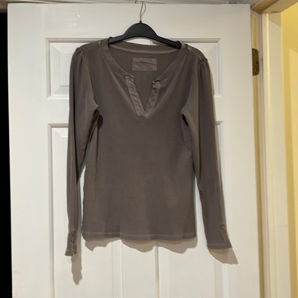 Pilcro ribbed long sleeve tee with slight puff at shoulder - Picture 1 of 8
